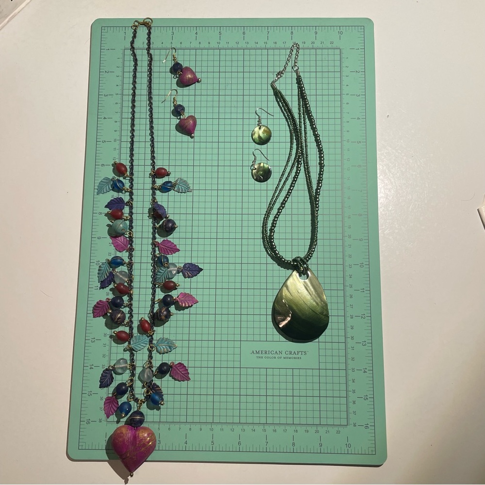 Costume jewelry. 2 sets